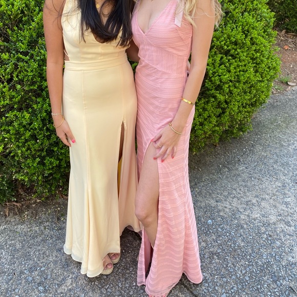 Lovers and friends pink formal dress - Picture 9 of 9